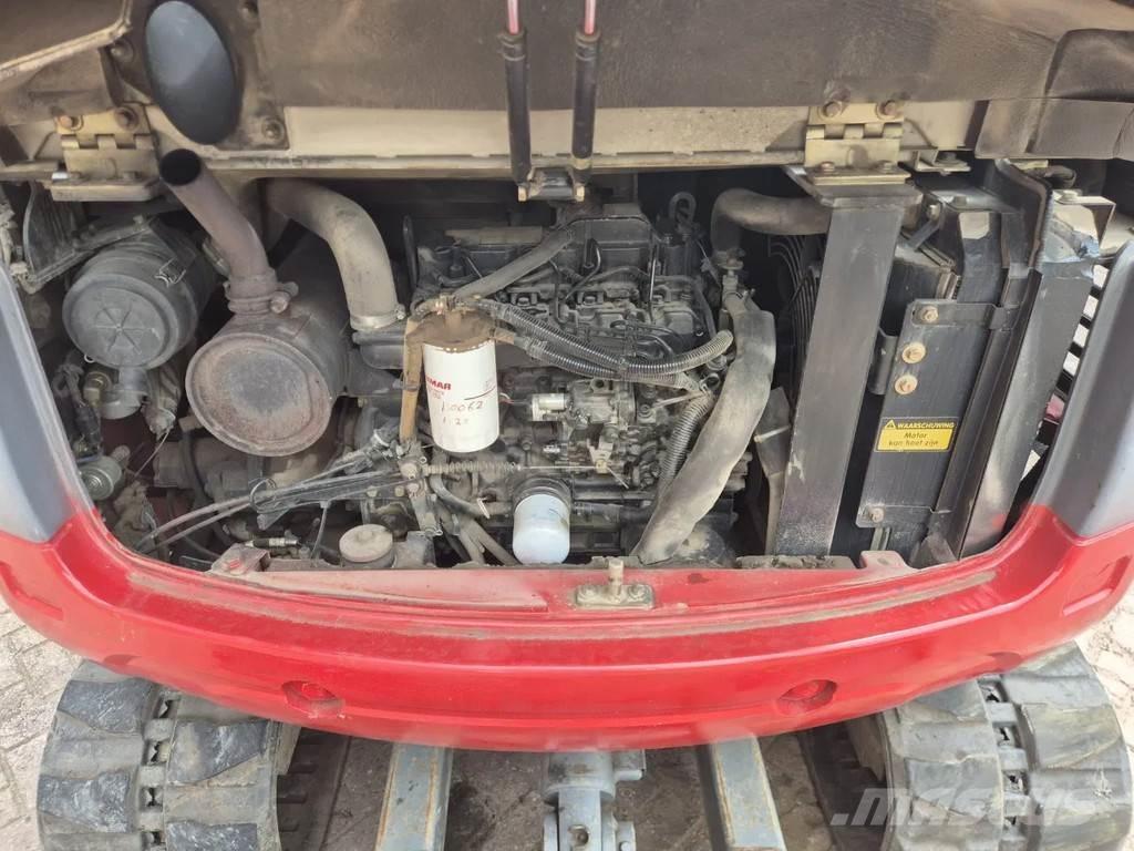 Takeuchi TB250 ミニ油圧ショベル 7t以下（ミニユンボ・ミニディガー）