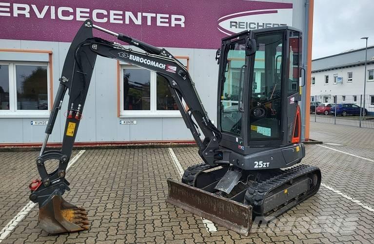Eurocomach 25 ZT ミニ油圧ショベル 7t以下（ミニユンボ・ミニディガー）
