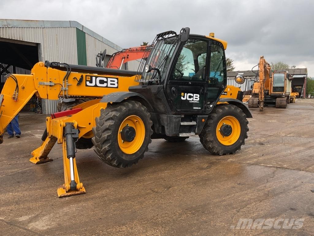 JCB 540v140 テレスコーピックハンドラー