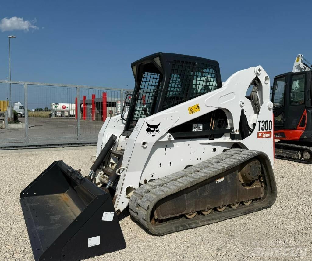 Bobcat T 300 ミニローダー