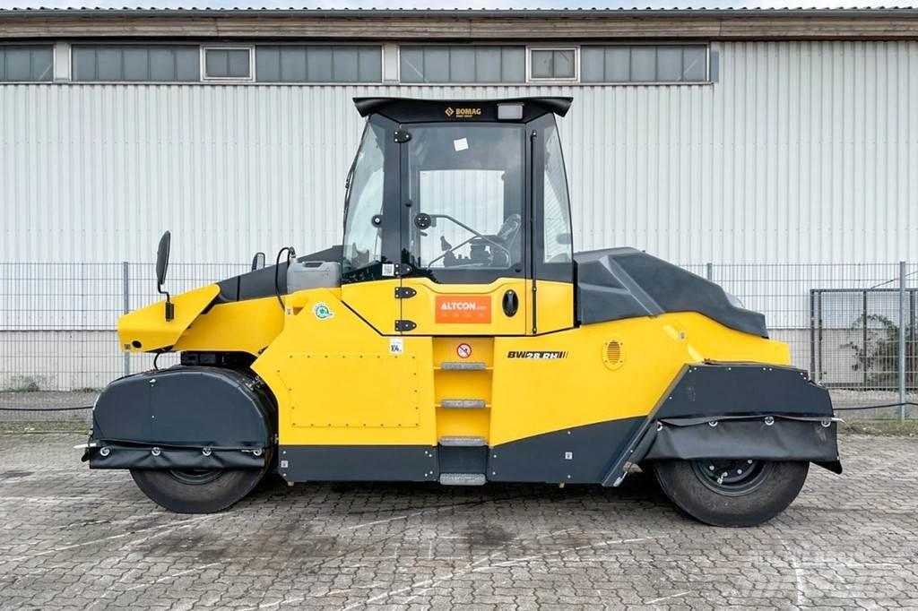 Bomag BW 28 RH タイヤローラ