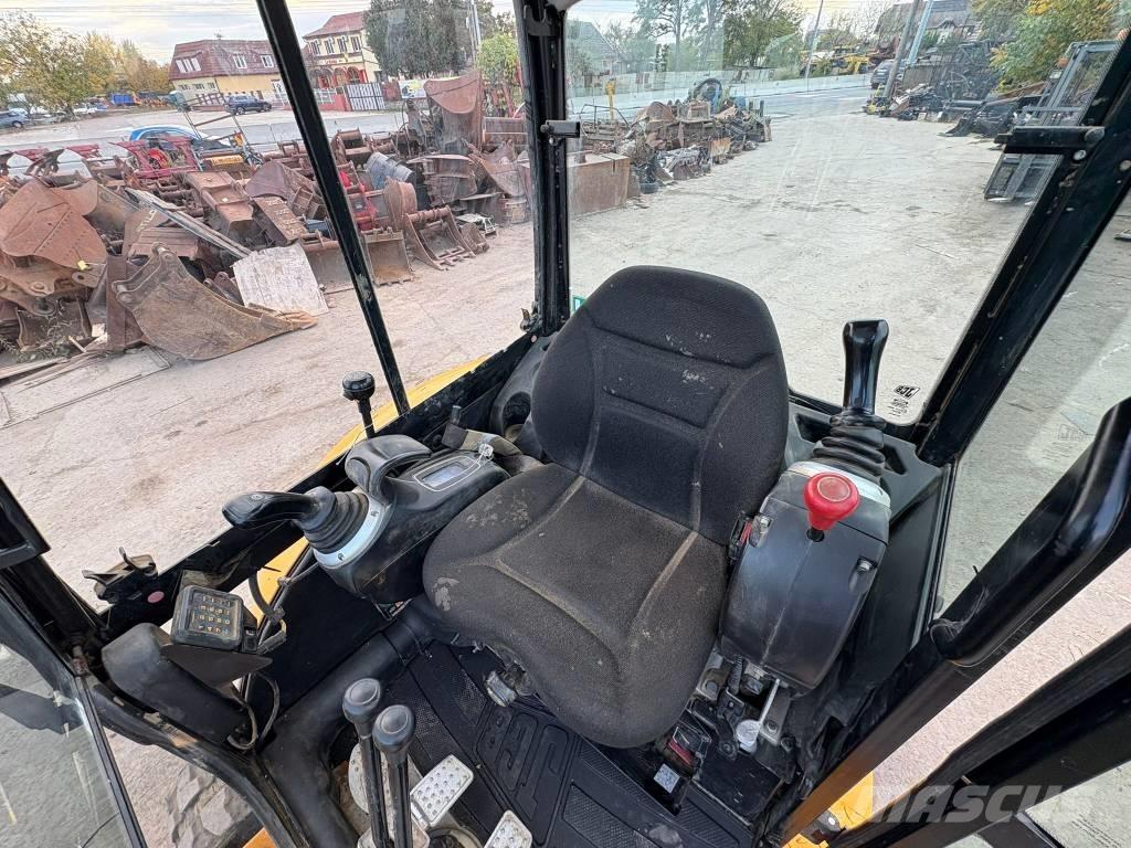 JCB 8025 ZTS ミニ油圧ショベル 7t以下（ミニユンボ・ミニディガー）