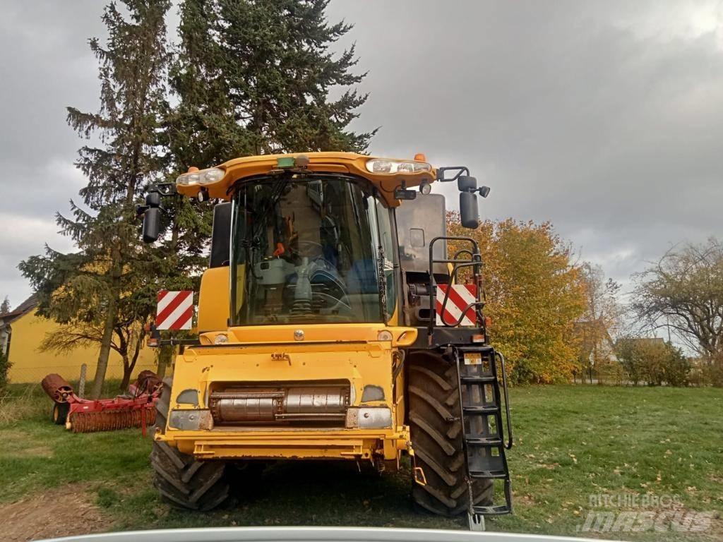 New Holland CR 9080 コンバイン