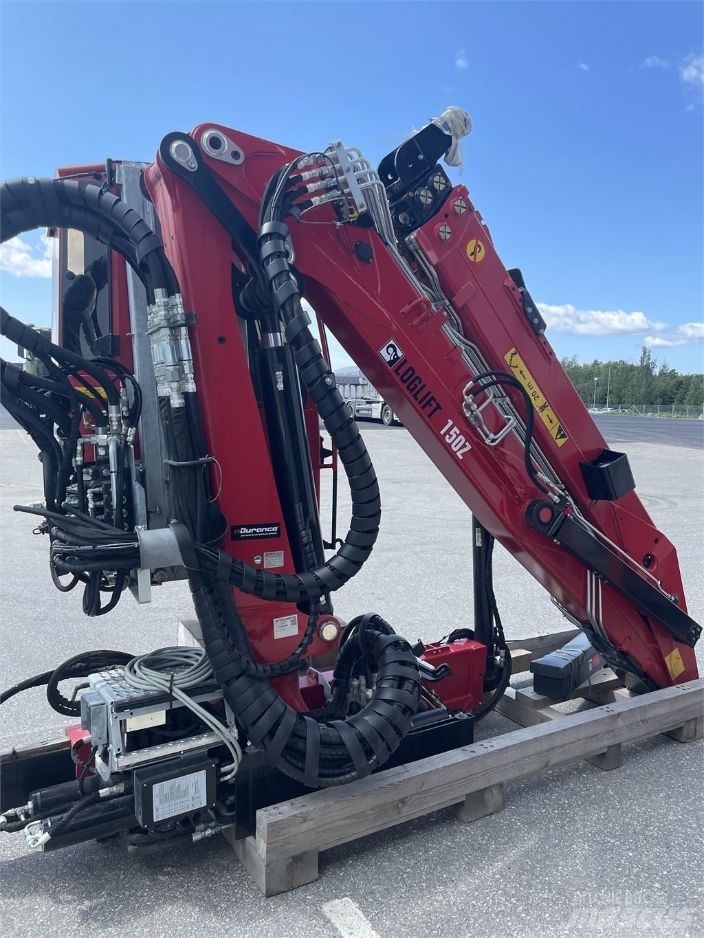 Loglift F150ZTi9.5 木材積込用クレーン