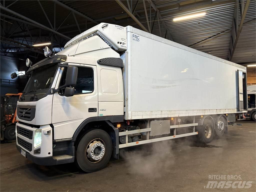 Volvo FM13 6x2 ボックスボディー、ウイング、箱車