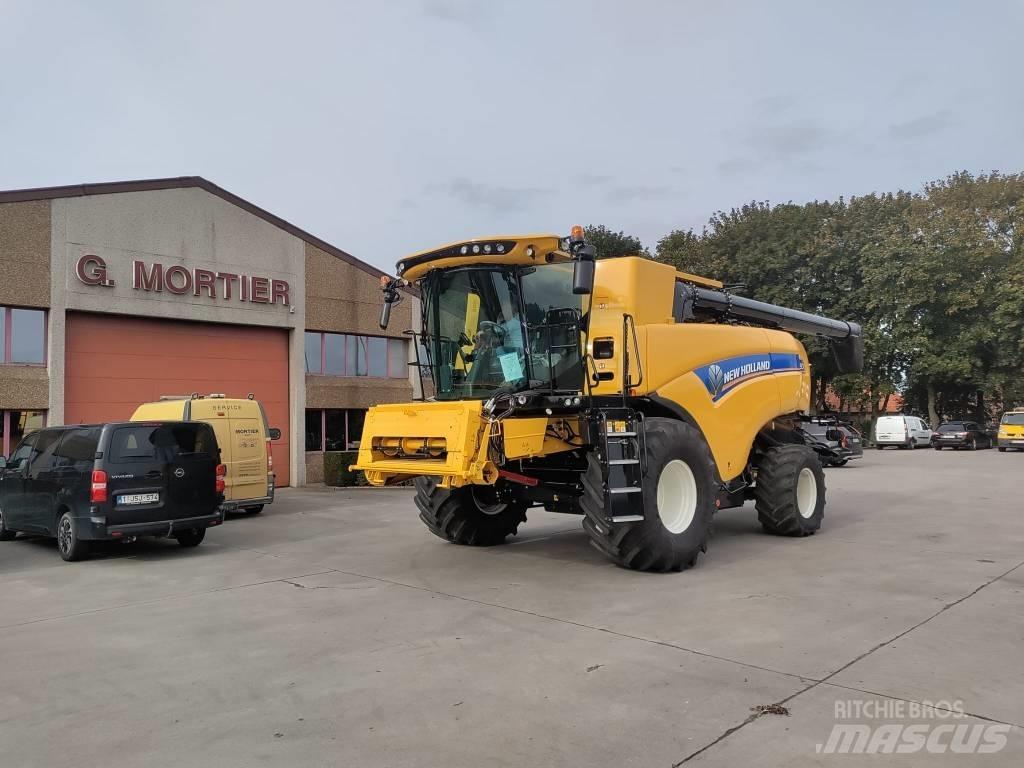 New Holland CX 8.80 コンバイン