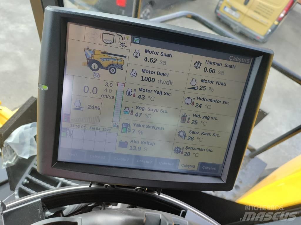 New Holland CX 8.80 コンバイン