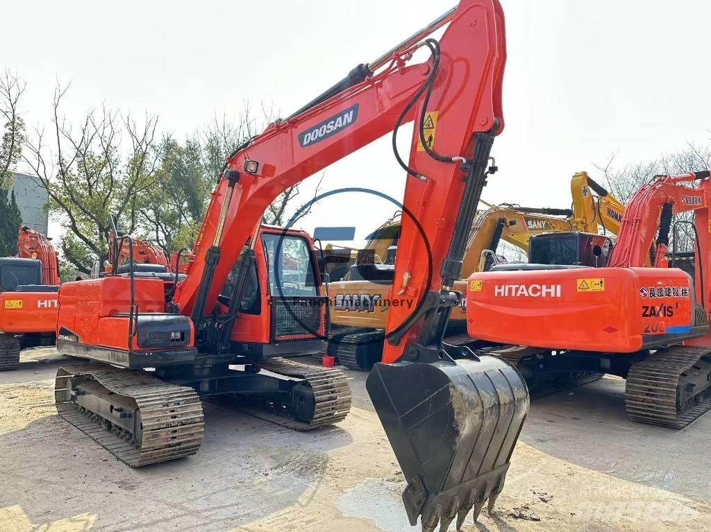 Doosan DX 140 大型油圧ショベル12t以上（パワーショベル・ユンボ）