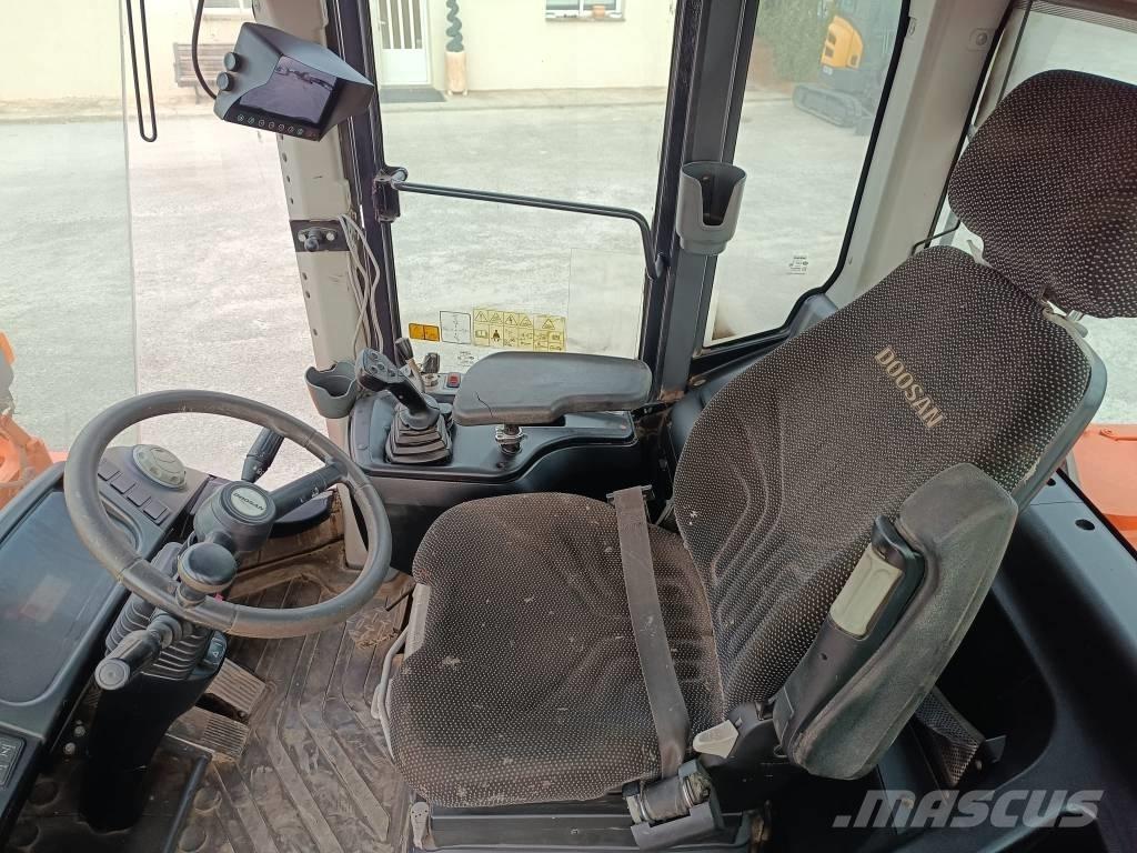 Doosan DL200-5 ミニローダー