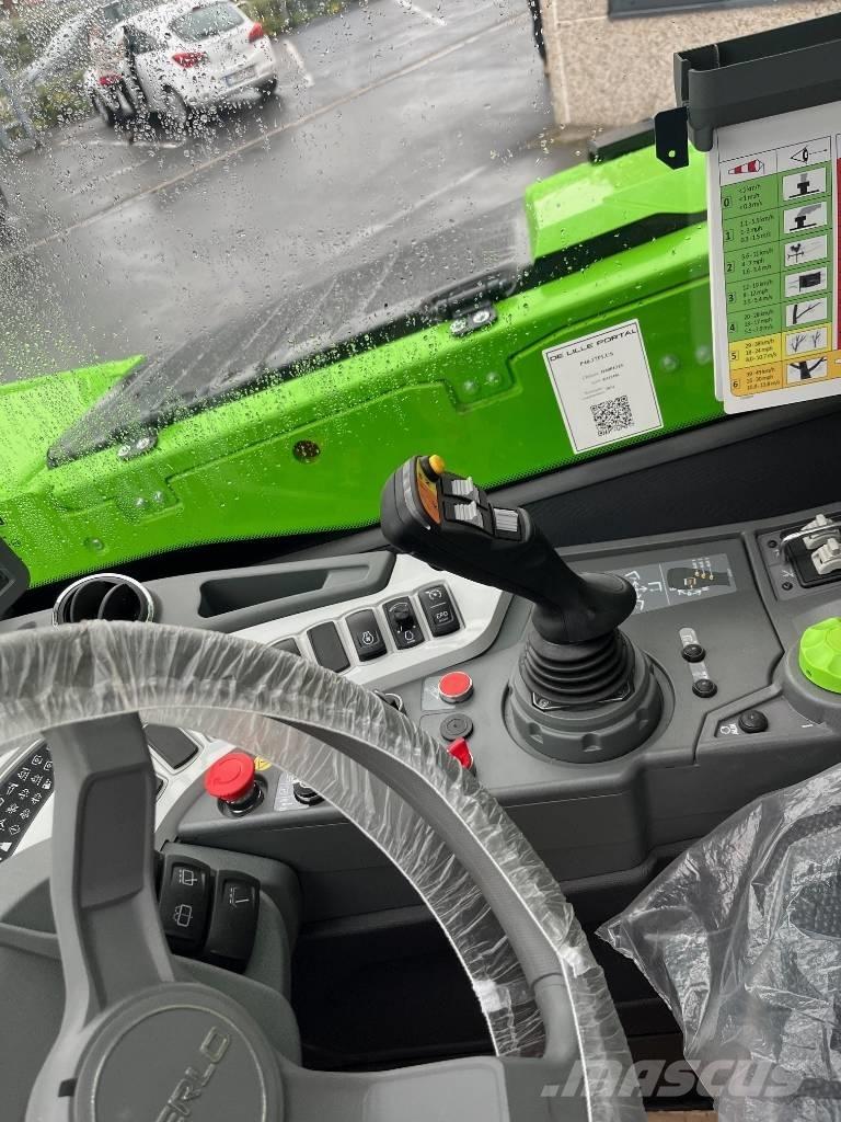 Merlo P40.17 plus テレスコーピックハンドラー