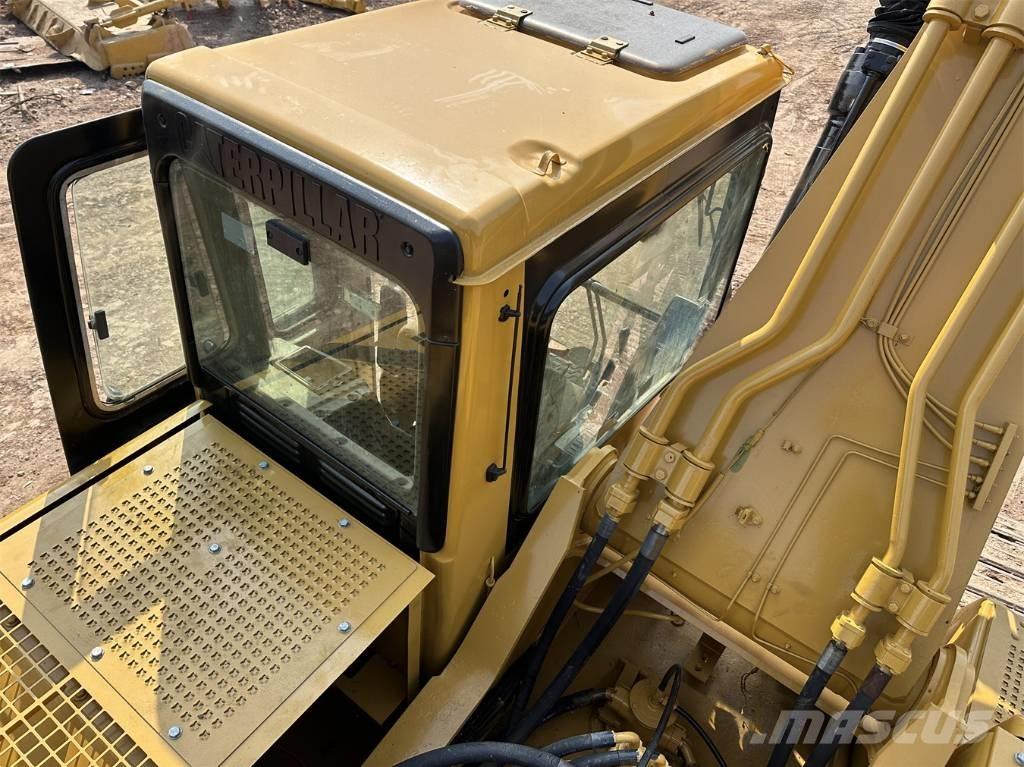CAT 330 B 大型油圧ショベル12t以上（パワーショベル・ユンボ）