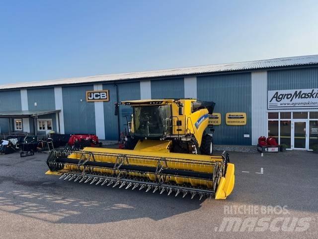 New Holland CX8.70 コンバイン