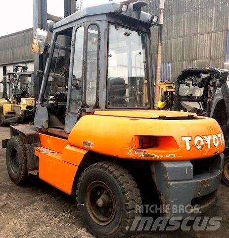 Toyota 5 FD 70 ディーゼル・軽油