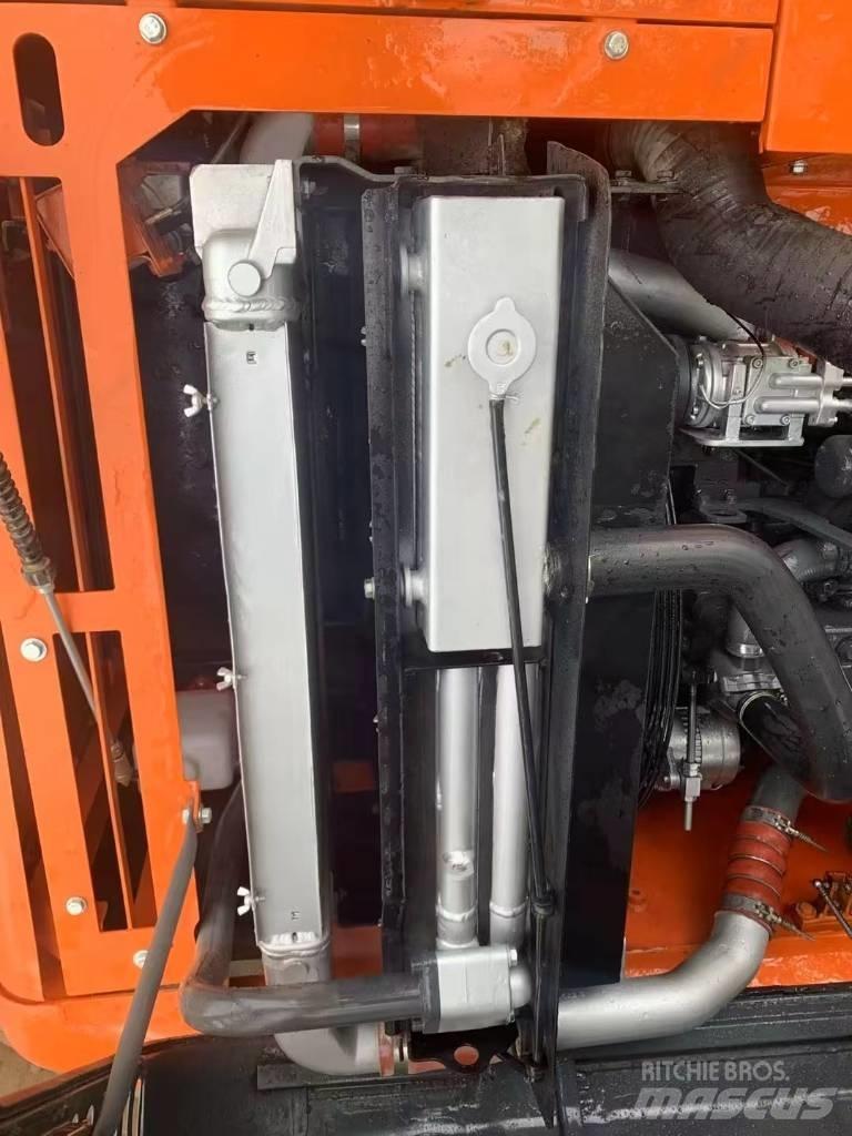 Doosan DX300LC-9C 大型油圧ショベル12t以上（パワーショベル・ユンボ）