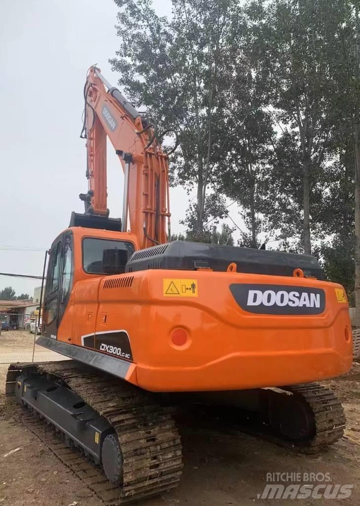 Doosan DX300LC-9C 大型油圧ショベル12t以上（パワーショベル・ユンボ）