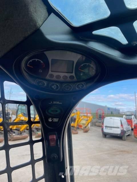 Bobcat T 550 スキッドステアローダー