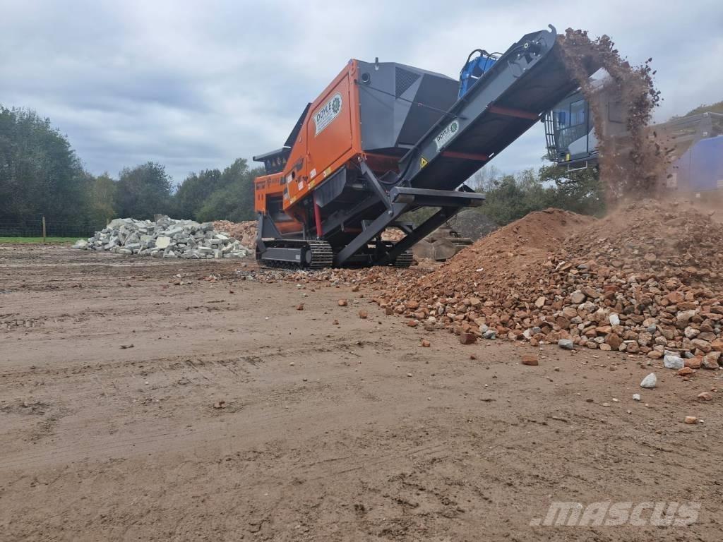 Arjes Compaktor 300 自走式クラッシャー