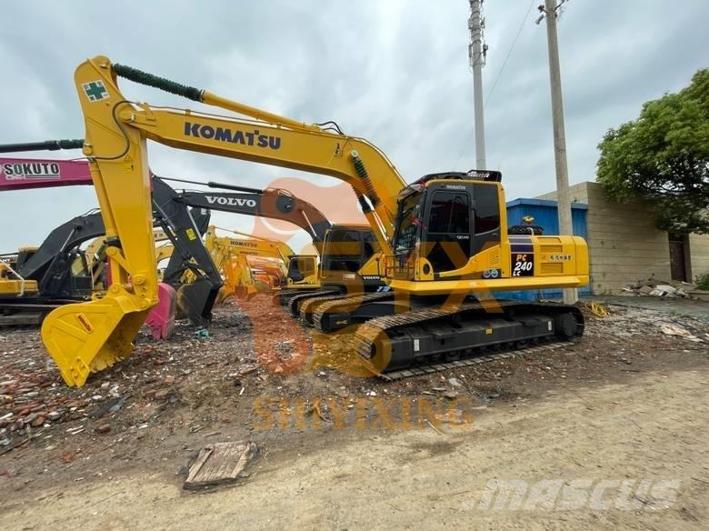 Komatsu PC 240-8 大型油圧ショベル12t以上（パワーショベル・ユンボ）