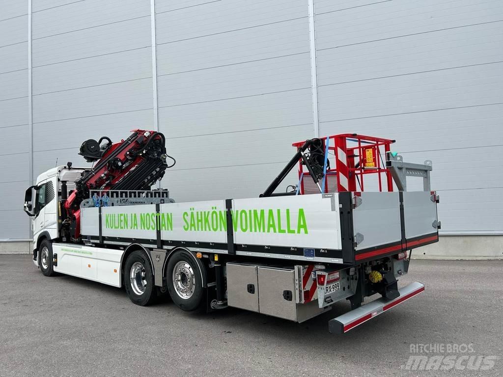 Volvo FM ELECTRIC クレーントラック、ユニック車