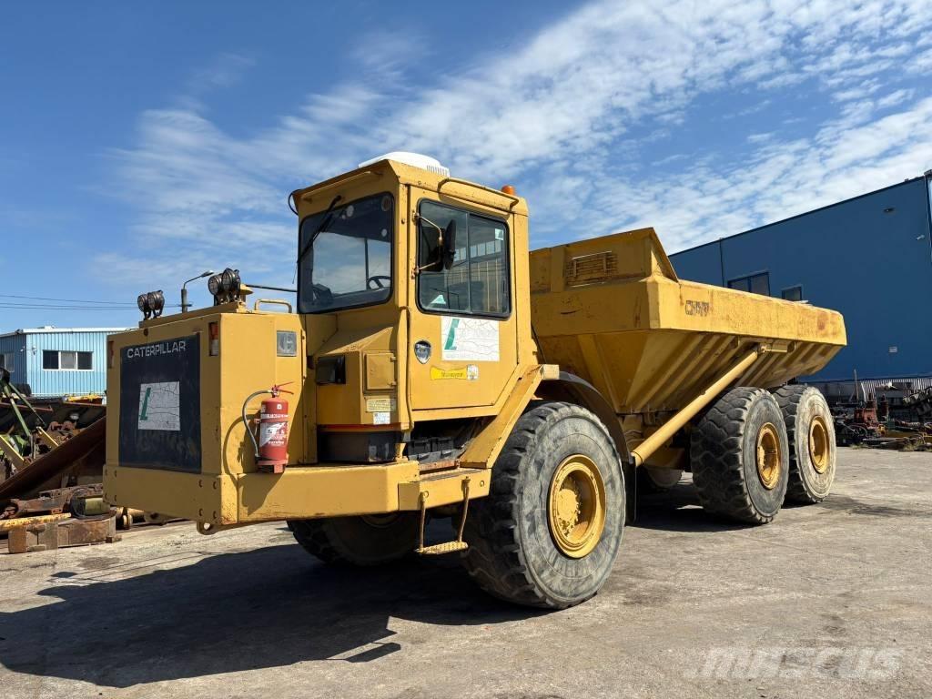 CAT D 350 C アーティキュレート式ダンプトラック