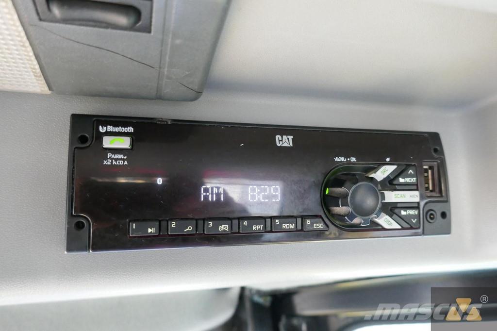 CAT D8T ブルドーザー