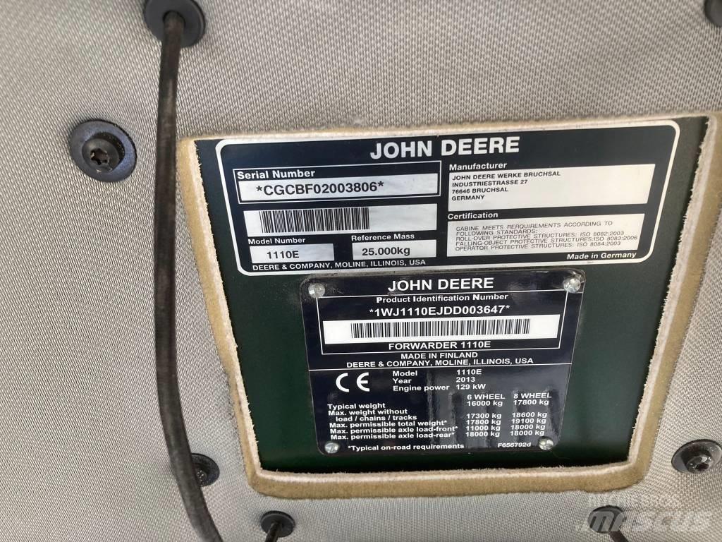 John Deere 1110E フォワーダー