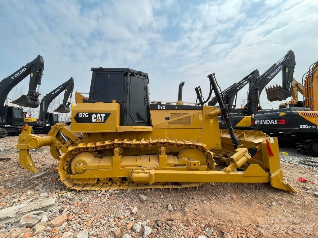 CAT D 7 G 大型油圧ショベル12t以上（パワーショベル・ユンボ）