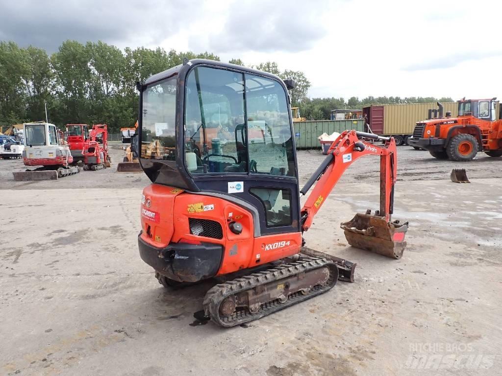 Kubota KX 019-4 ミニ油圧ショベル 7t以下（ミニユンボ・ミニディガー）