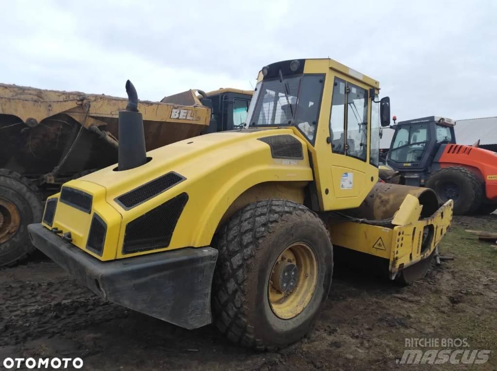 Bomag BW 213 D H-4 振動ローラ