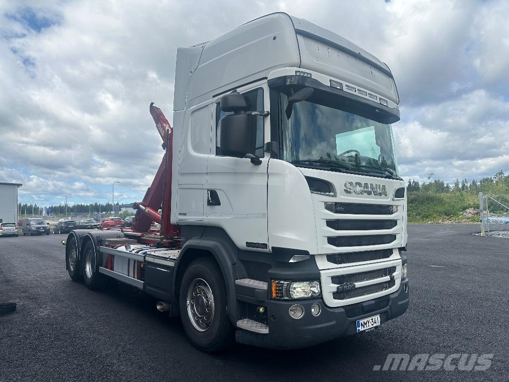 Scania R520 6x2*4 アームロール