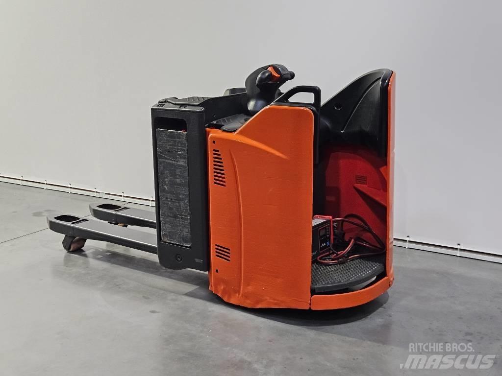 Linde T20SP ローリフトとプラットフォーム