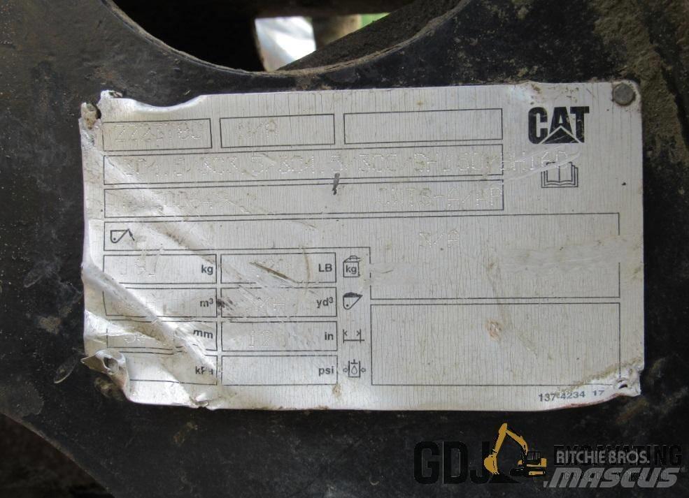 CAT 305 C CR ミニ油圧ショベル 7t以下（ミニユンボ・ミニディガー）