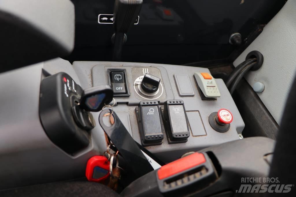 Kubota KX019-4 ミニ油圧ショベル 7t以下（ミニユンボ・ミニディガー）