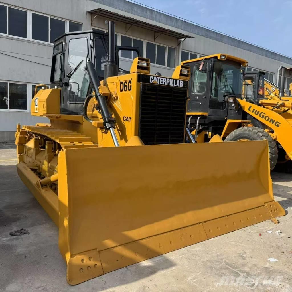 CAT D6G ブルドーザー