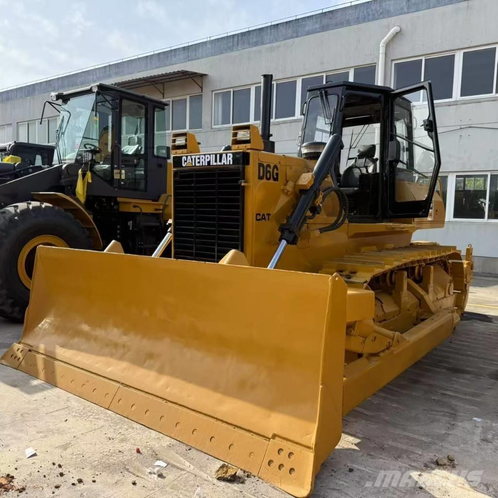 CAT D6G ブルドーザー