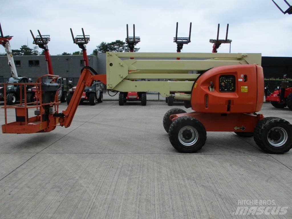 JLG 450 AJ (868) 小型自走式ブームリフト