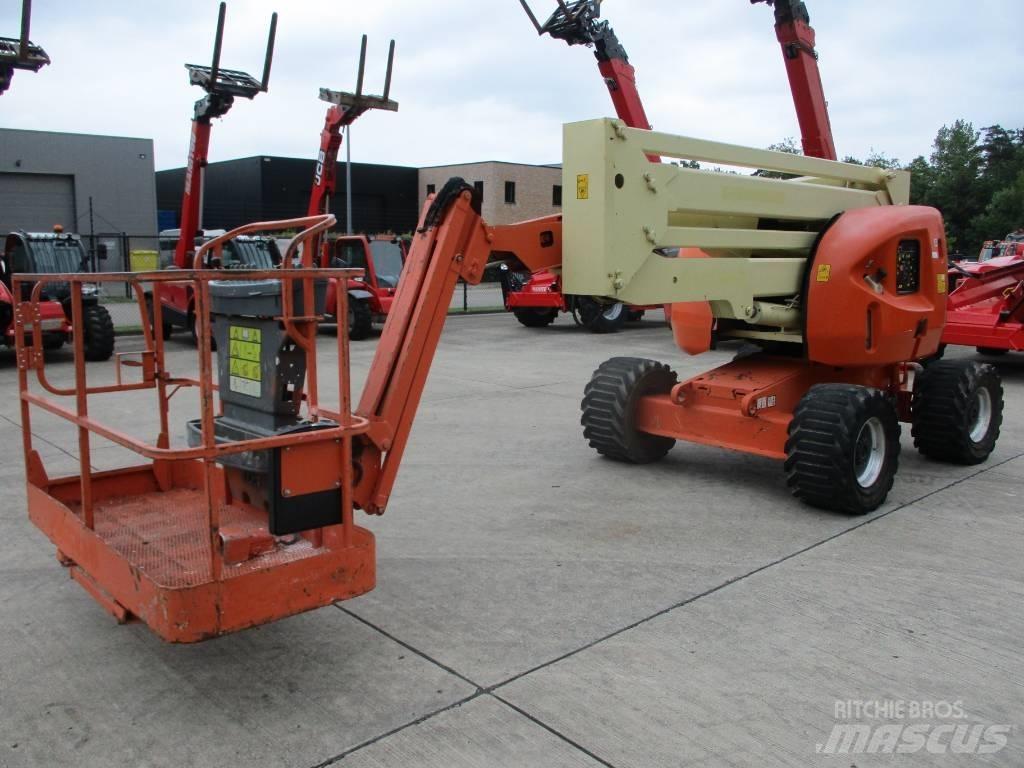 JLG 450 AJ (868) 小型自走式ブームリフト