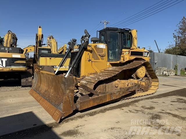 CAT D 6 T LGP ブルドーザー