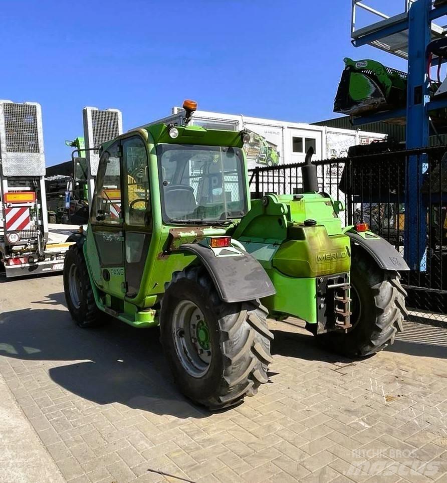 Merlo P 32.6 Top 農業用テレハンドラー