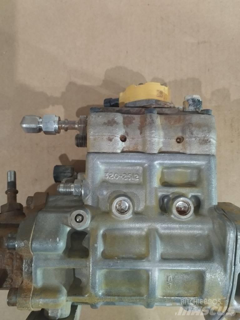 CAT C 6.6 エンジン