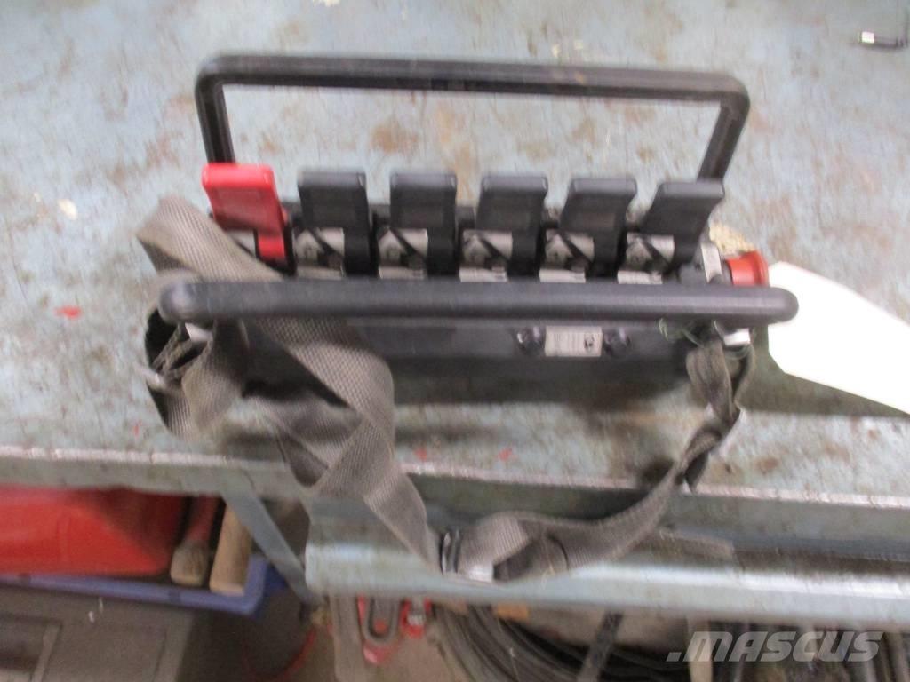 Hiab 245E-5 ローダークレーン