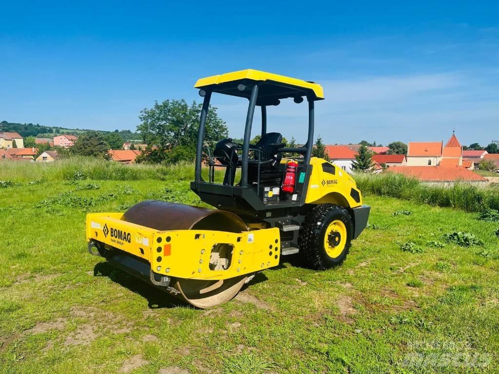 Bomag BW145DH3 振動ローラ