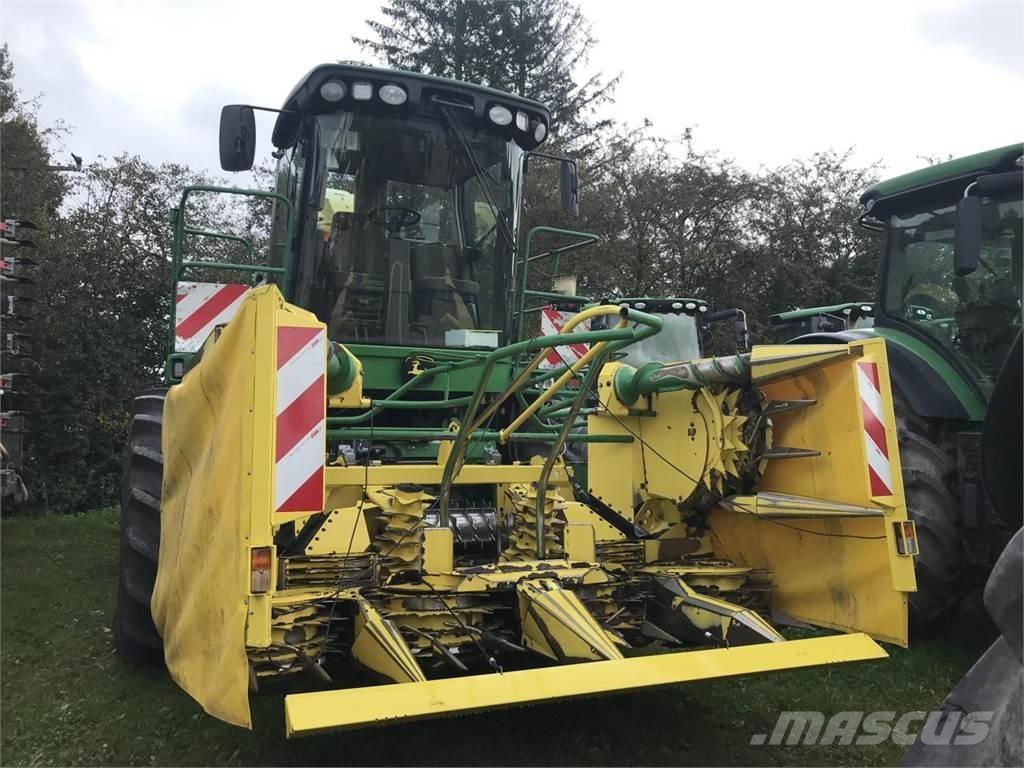 John Deere 7350 自走式フォレージハーベスター