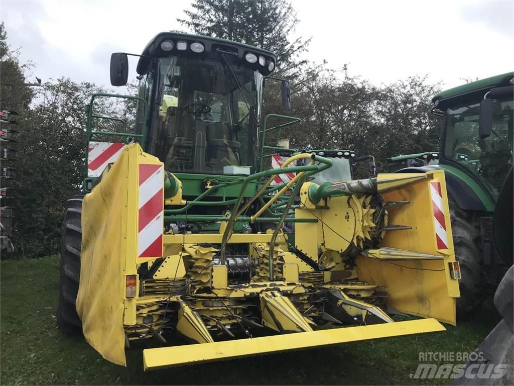 John Deere 7350 自走式フォレージハーベスター