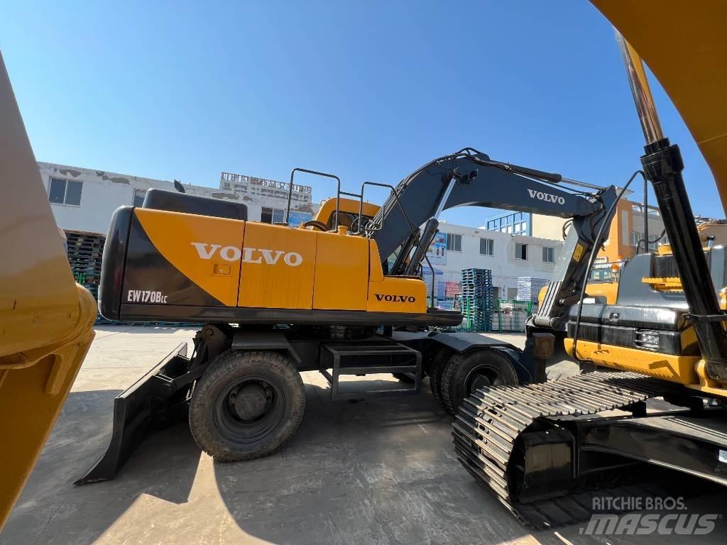 Volvo EC170 ホイール式油圧ショベル（パワーショベル・ユンボ・バックホー）