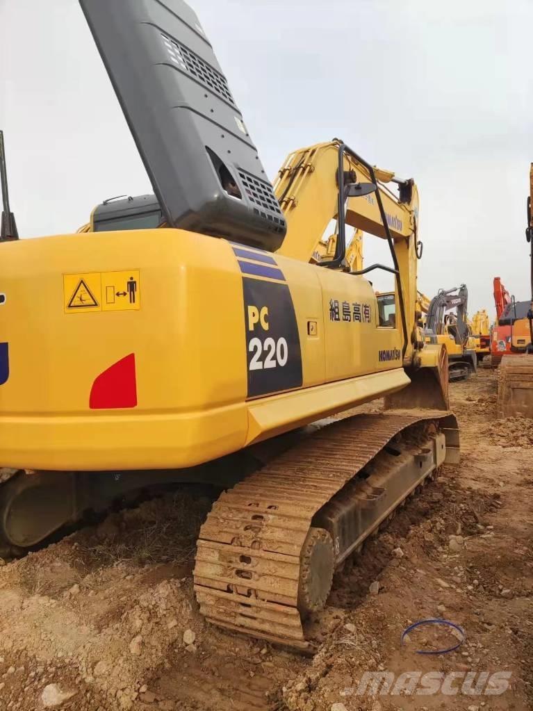 Komatsu PC220 大型油圧ショベル12t以上（パワーショベル・ユンボ）