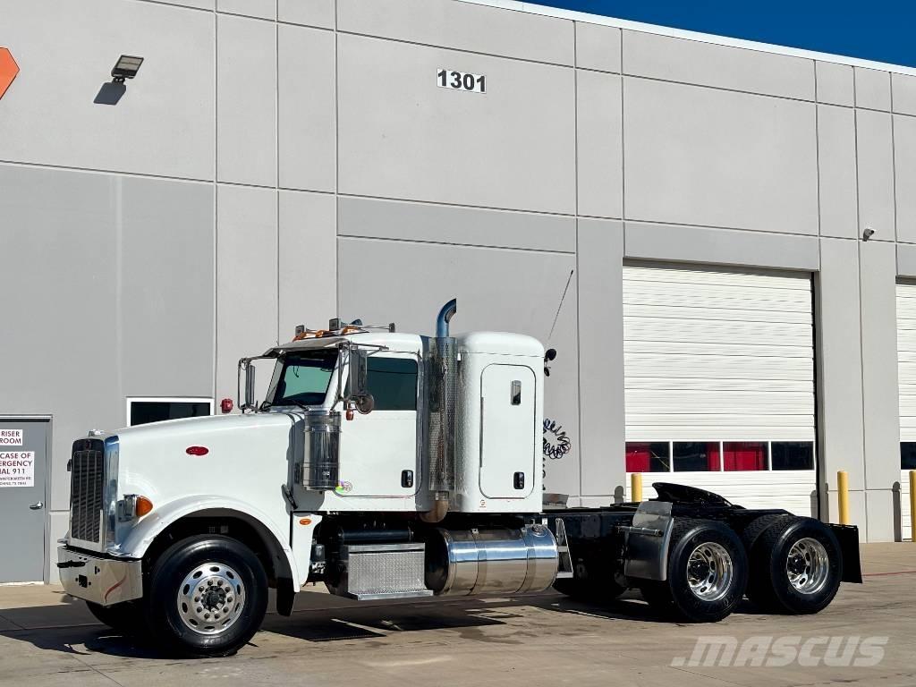 Peterbilt 367 中古トラクターヘッド | トレーラーヘッド