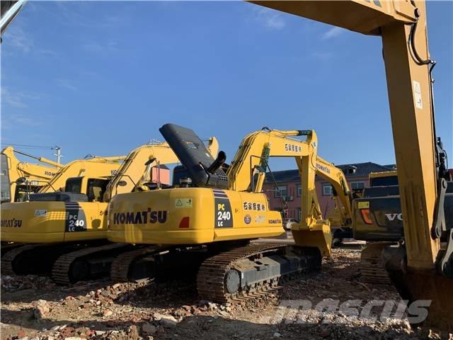 Komatsu PC 240-8 大型油圧ショベル12t以上（パワーショベル・ユンボ）