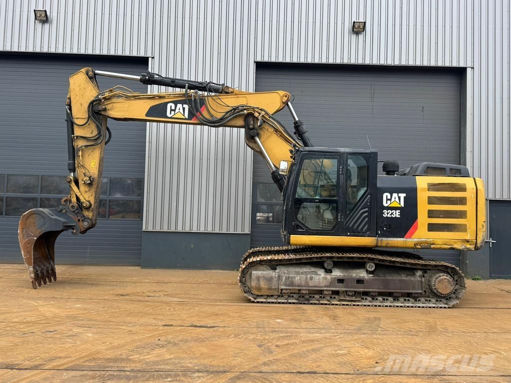 CAT 323E 大型油圧ショベル12t以上（パワーショベル・ユンボ）