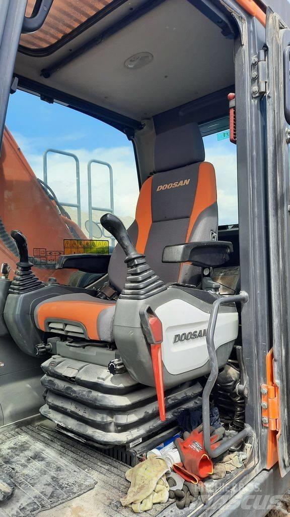 Doosan DX 255 LC-5 大型油圧ショベル12t以上（パワーショベル・ユンボ）